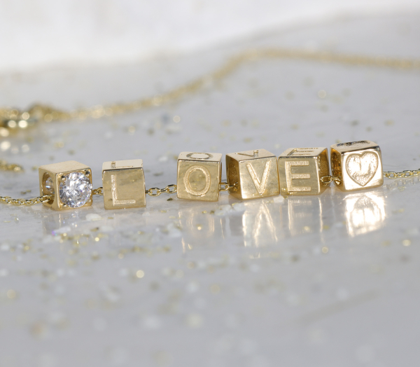 Anhänger Buchstabe Würfel 4x4mm Gold 585/000